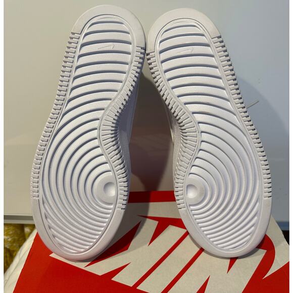 New Nike White Athletic Shoes with Classic - Picture 7 of 11